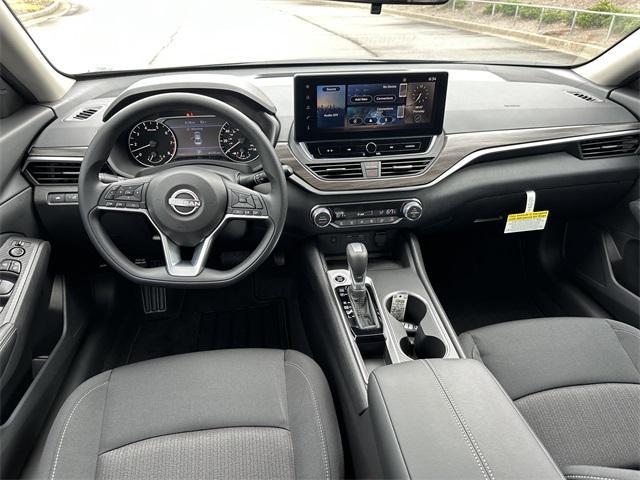 Photo of 2025 Super Black Nissan Altima