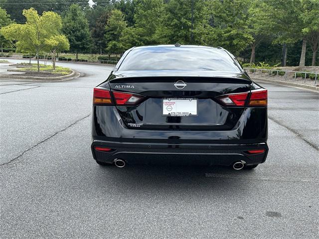 Photo of 2025 Super Black Nissan Altima