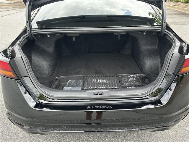 Photo of 2025 Super Black Nissan Altima