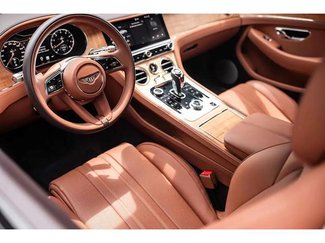 Photo of 2024 British Racing Green IV Bentley Continental GT