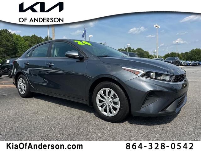 Photo of 2024 Gravity Gray Kia Forte