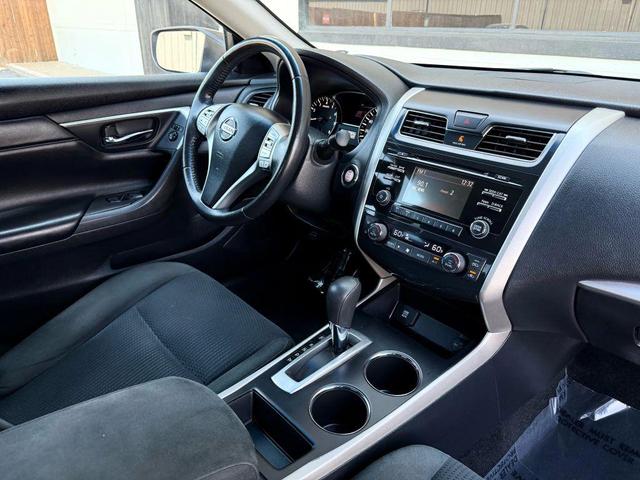 Photo of 2015 Storm Nissan Altima