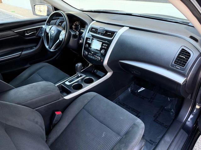 Photo of 2015 Storm Nissan Altima