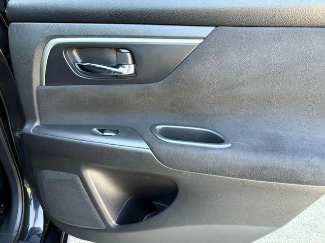 Photo of 2015 Storm Nissan Altima