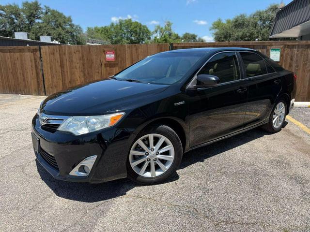 Photo of 2013 Attitude Black Metallic Toyota Camry Hybrid