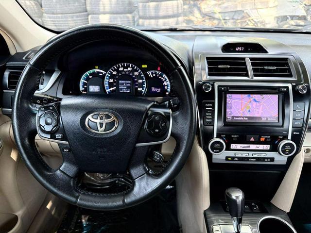 Photo of 2013 Attitude Black Metallic Toyota Camry Hybrid