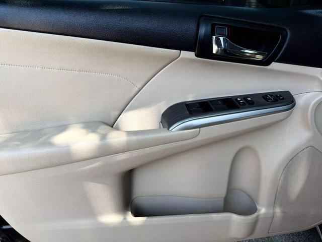 Photo of 2013 Attitude Black Metallic Toyota Camry Hybrid