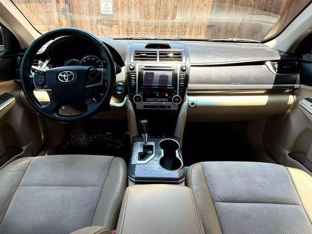 Photo of 2013 Attitude Black Metallic Toyota Camry Hybrid