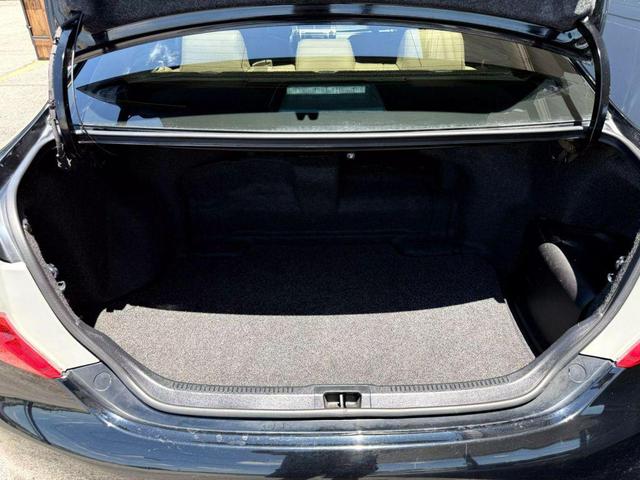 Photo of 2013 Attitude Black Metallic Toyota Camry Hybrid