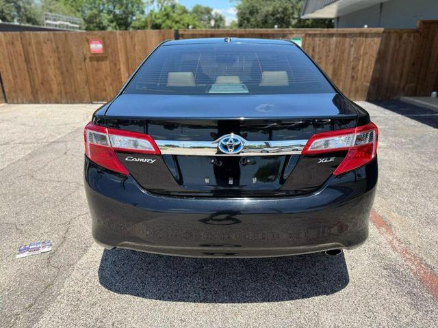Photo of 2013 Attitude Black Metallic Toyota Camry Hybrid