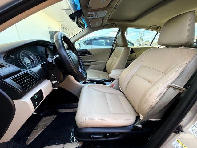 Photo of 2015 Gold Honda Accord