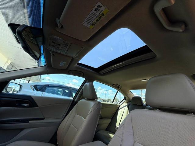 Photo of 2015 Gold Honda Accord