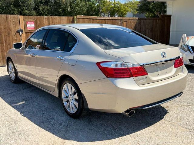 Photo of 2015 Gold Honda Accord