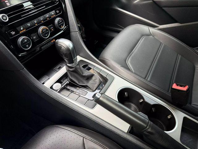 Photo of 2020 Deep Black Pearl Volkswagen Passat