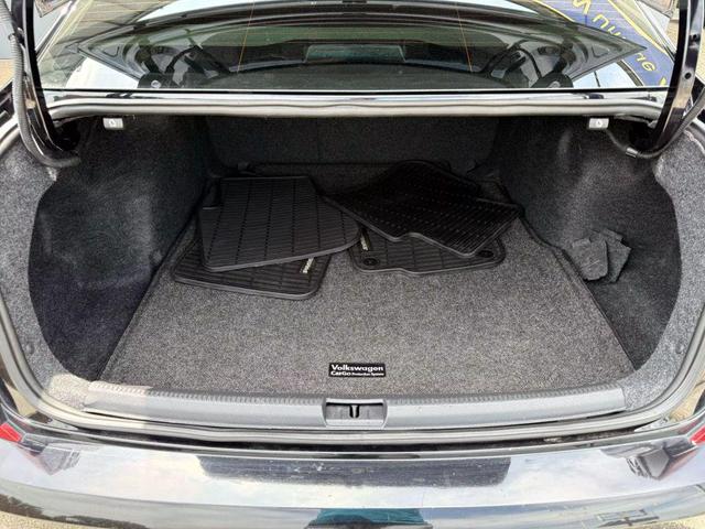 Photo of 2020 Deep Black Pearl Volkswagen Passat