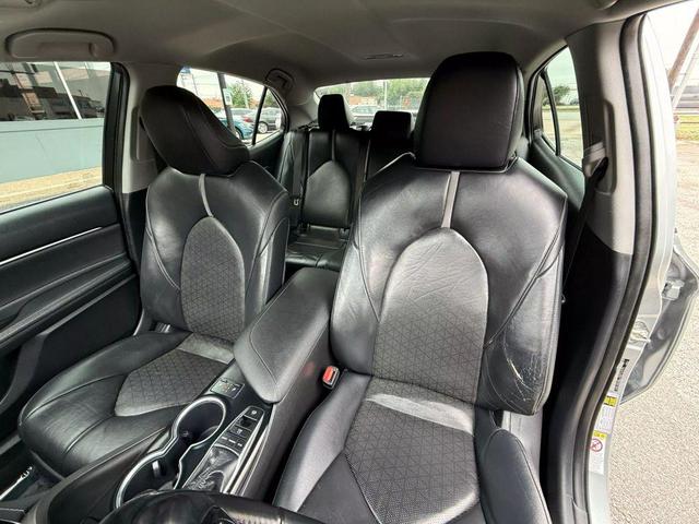 Photo of 2018 Silver Toyota Camry