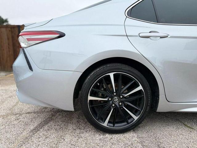 Photo of 2018 Silver Toyota Camry