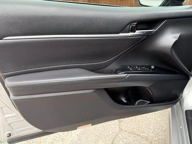 Photo of 2018 Silver Toyota Camry