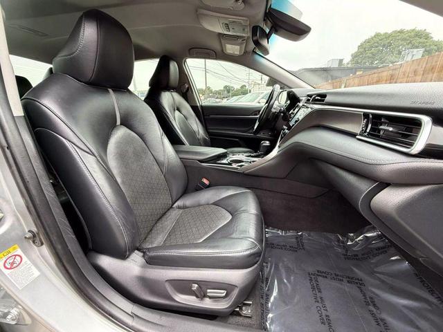 Photo of 2018 Silver Toyota Camry