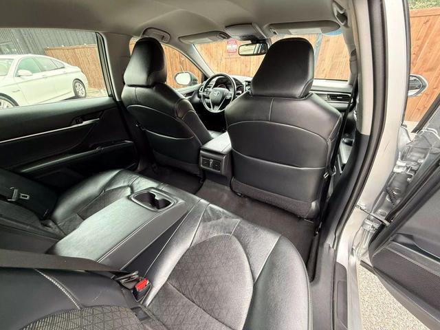 Photo of 2018 Silver Toyota Camry