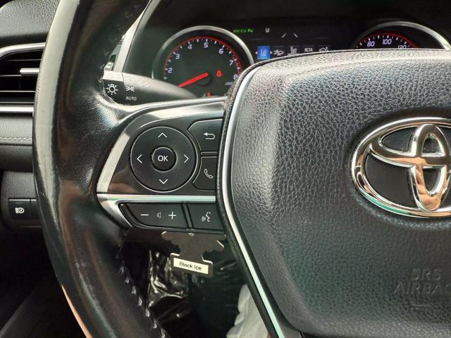 Photo of 2018 Silver Toyota Camry