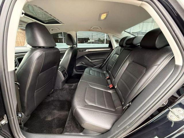 Photo of 2018 Deep Black Pearl Metallic Volkswagen Passat