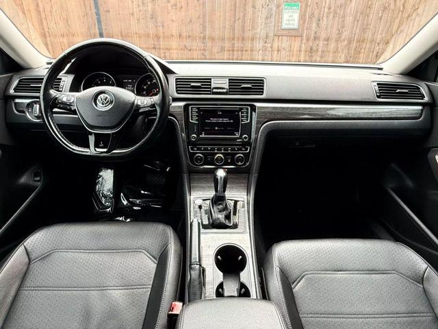 Photo of 2018 Deep Black Pearl Metallic Volkswagen Passat