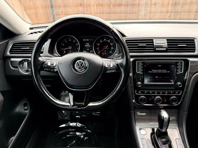 Photo of 2018 Deep Black Pearl Metallic Volkswagen Passat