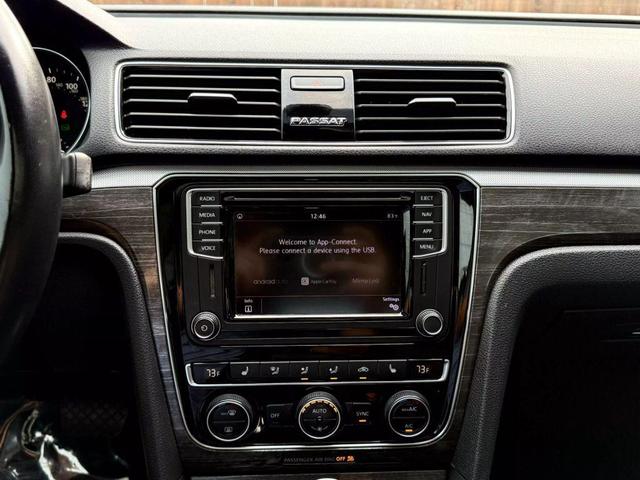 Photo of 2018 Deep Black Pearl Metallic Volkswagen Passat