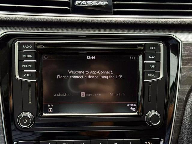 Photo of 2018 Deep Black Pearl Metallic Volkswagen Passat