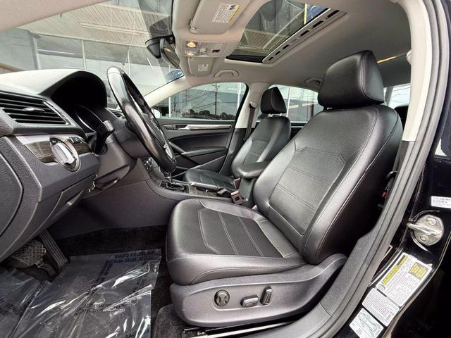 Photo of 2018 Deep Black Pearl Metallic Volkswagen Passat