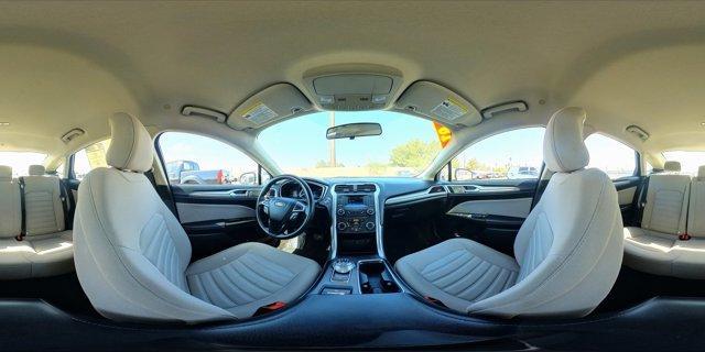 Photo of 2018 White Gold Metallic Ford Fusion Hybrid