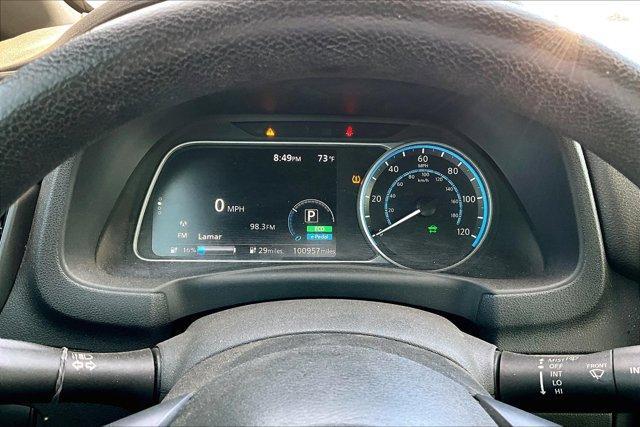 Photo of 2019 Glacier White Nissan Leaf
