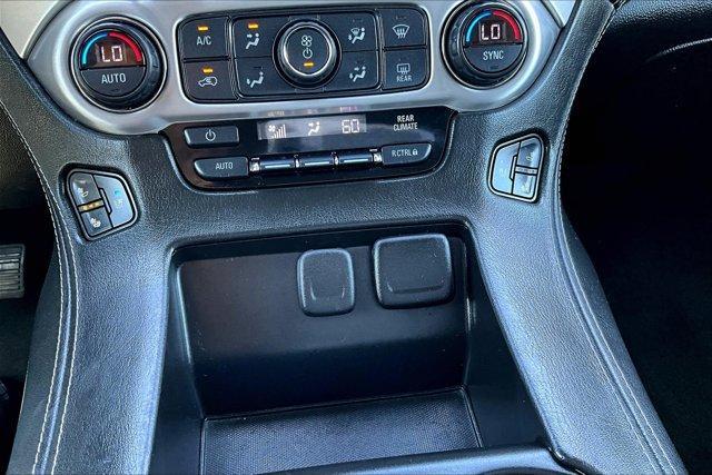 Photo of 2017 Quicksilver Metallic GMC Yukon