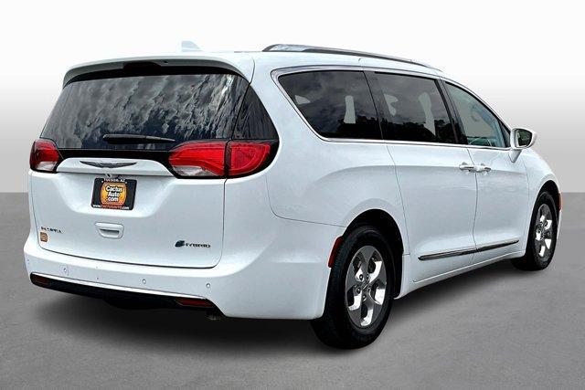 Photo of 2019 Bright White Clearcoat Chrysler Pacifica Hybrid