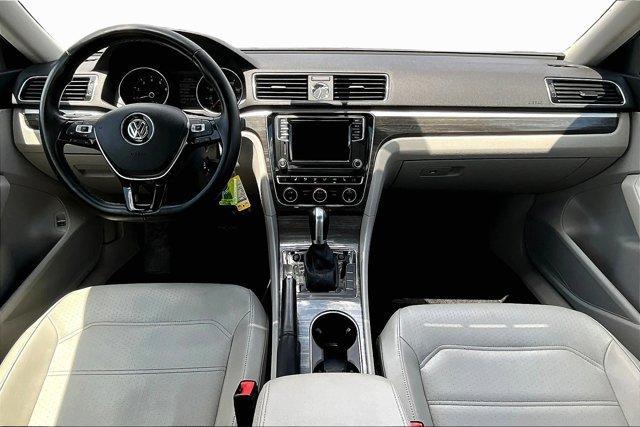 Photo of 2016 Blue Volkswagen Passat