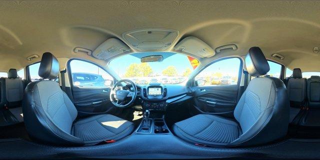 Photo of 2019 White Platinum Ford Escape