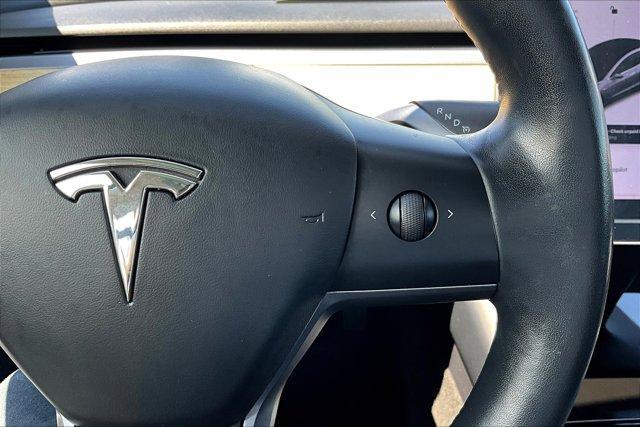 Photo of 2018 Gray Tesla Model 3