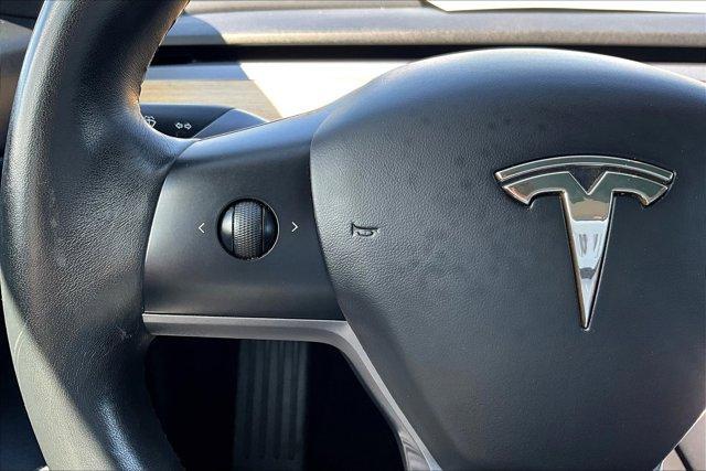 Photo of 2018 Gray Tesla Model 3