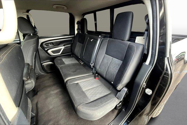 Photo of 2017 Magnetic Black Nissan Titan