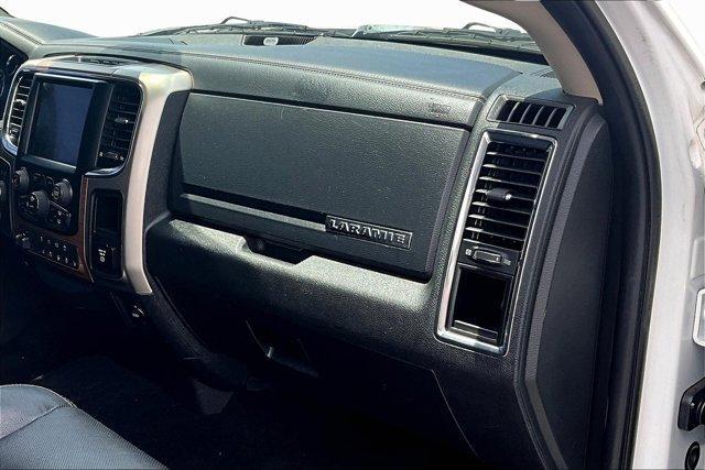 Photo of 2015 Bright White Clearcoat RAM 2500