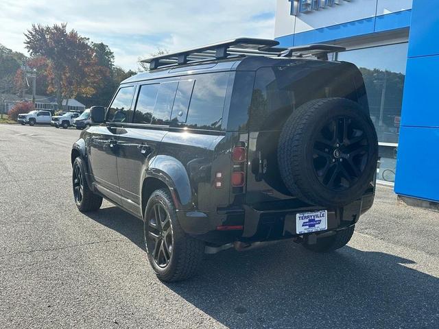 Photo of 2022 Black Land Rover Defender