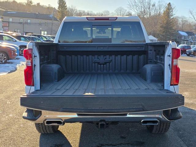 Photo of 2025 Summit White Chevrolet Silverado 1500