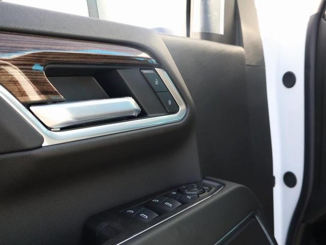 Photo of 2025 Summit White Chevrolet Silverado 2500