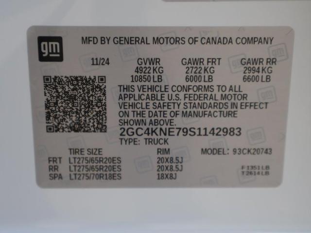 Photo of 2025 Summit White Chevrolet Silverado 2500