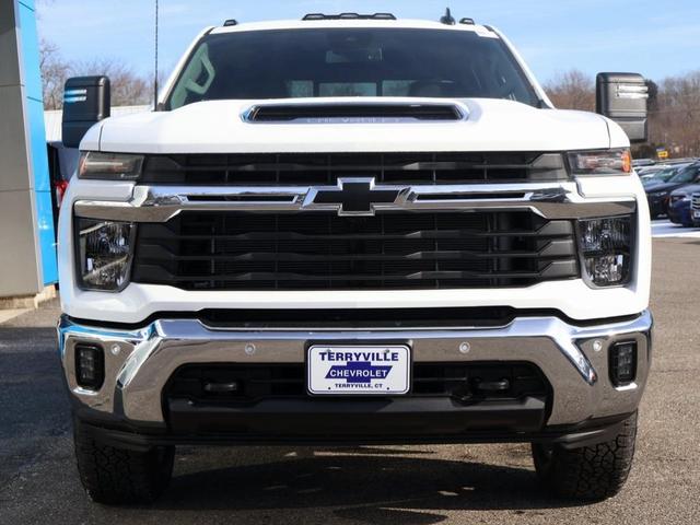 Photo of 2025 Summit White Chevrolet Silverado 2500