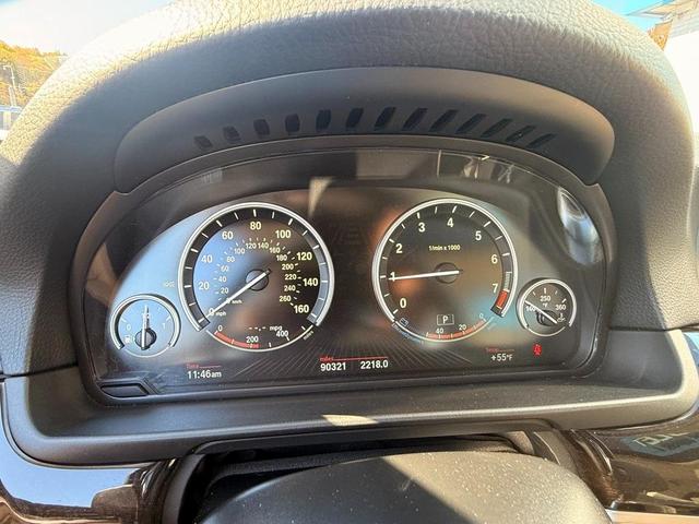 Photo of 2016 Blue Metallic BMW 528