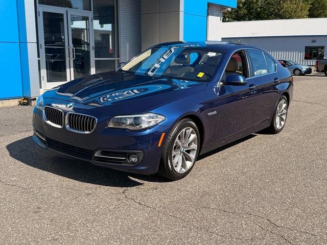 Photo of 2016 Blue Metallic BMW 528