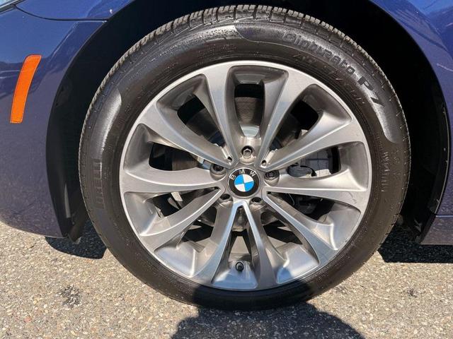 Photo of 2016 Blue Metallic BMW 528