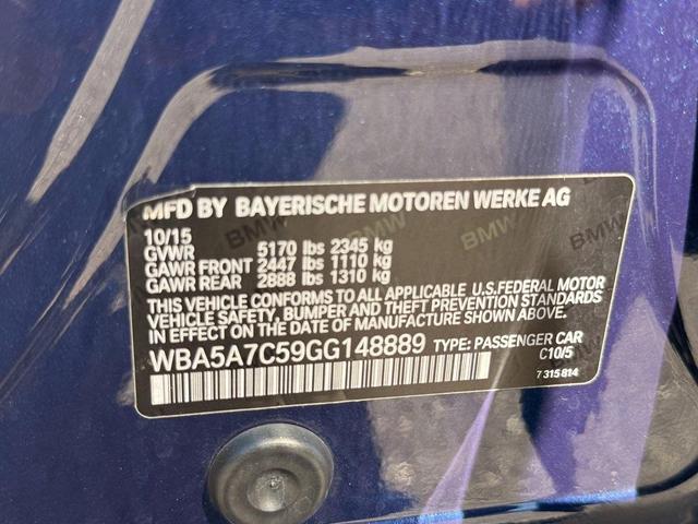 Photo of 2016 Blue Metallic BMW 528